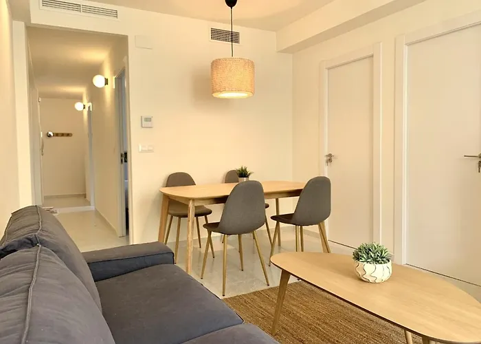 Apartamento Junto A Estacion Ave - 3 Dormitorios