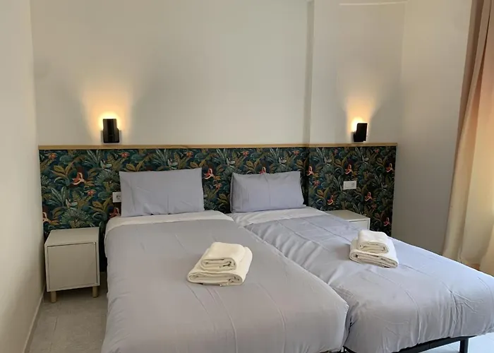 Apartamento Junto A Estacion Ave - 3 Dormitorios